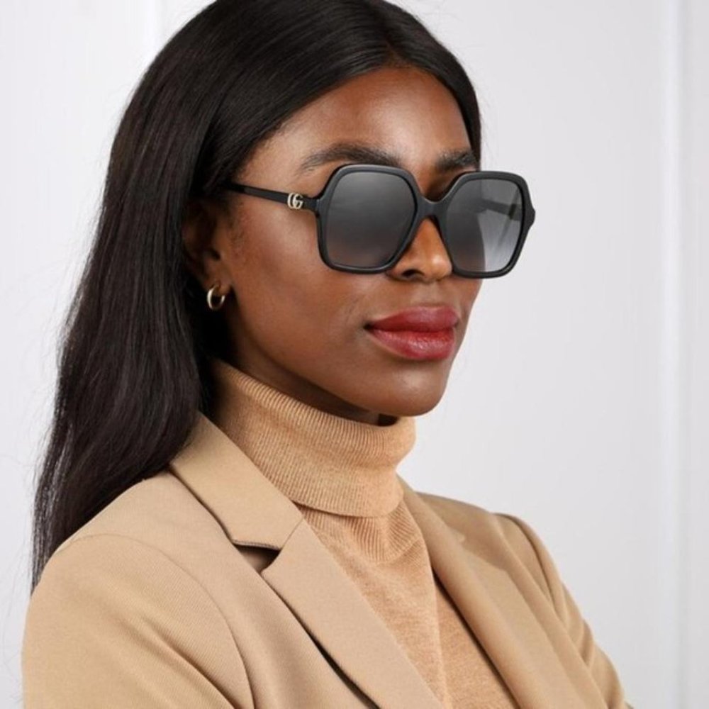 💯 NEW GUCCI GG1072SA 001 SHINY BLACK GREY GRADIENT SQUARE SUNGLASSES - Picture 1 of 11